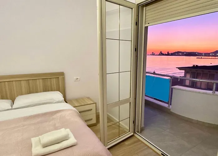 Redi\'S Luxurious Seaside Full View Apartments